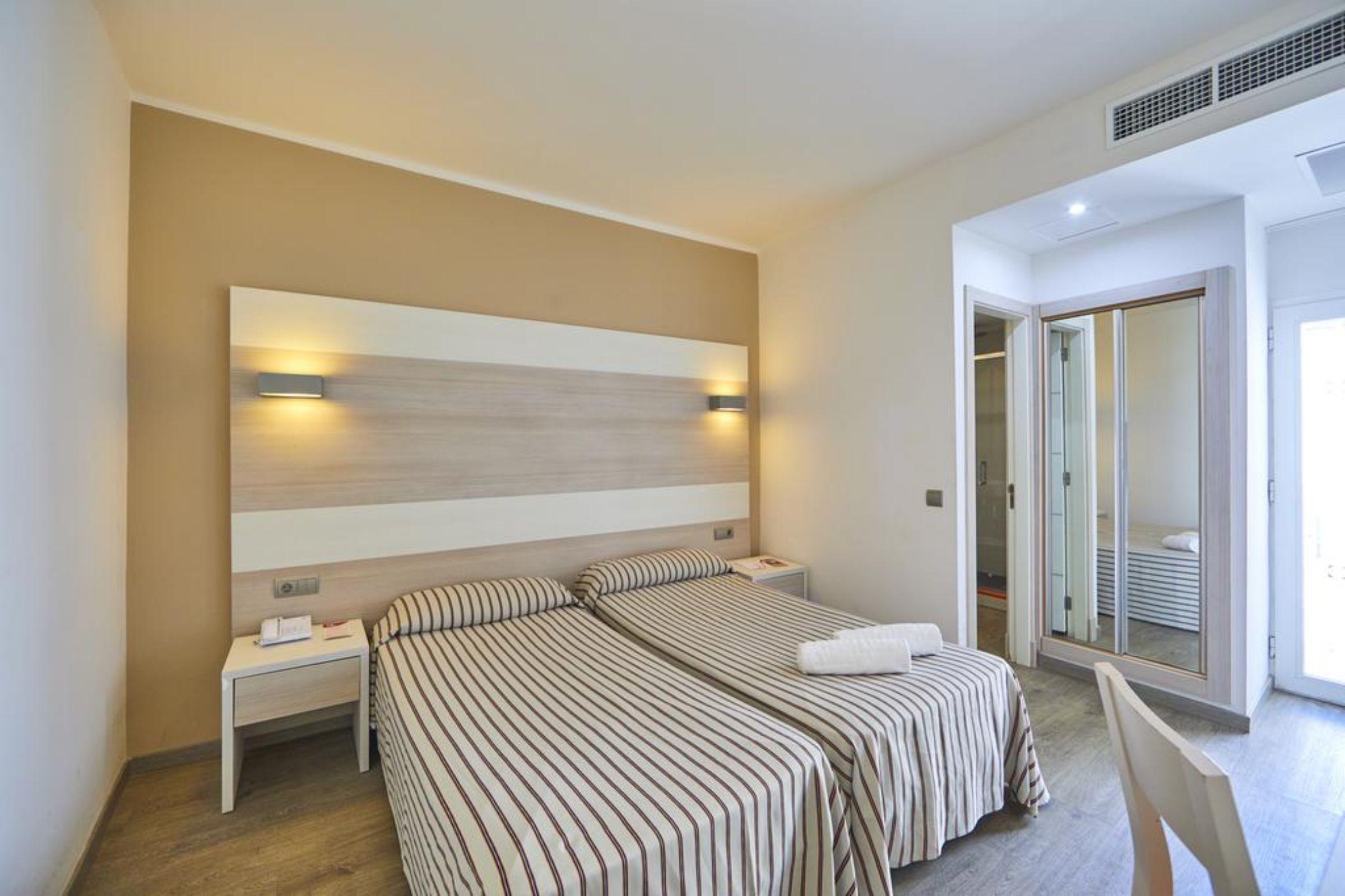 فندق Sahara Nubia Gobi Ses Cadenes المظهر الخارجي الصورة Room in a hotel